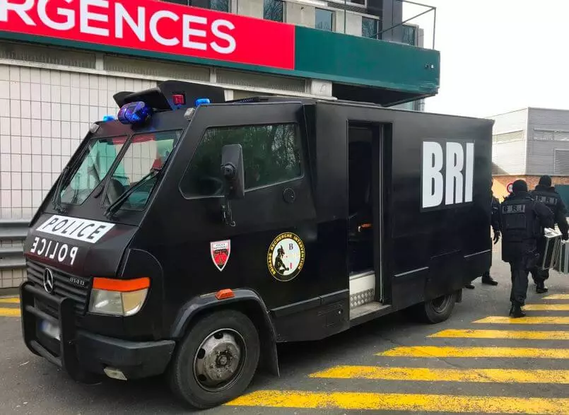 FOURGON BRI – Image 2