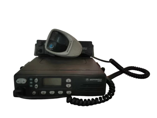 Radio véhicule analogique 90/00